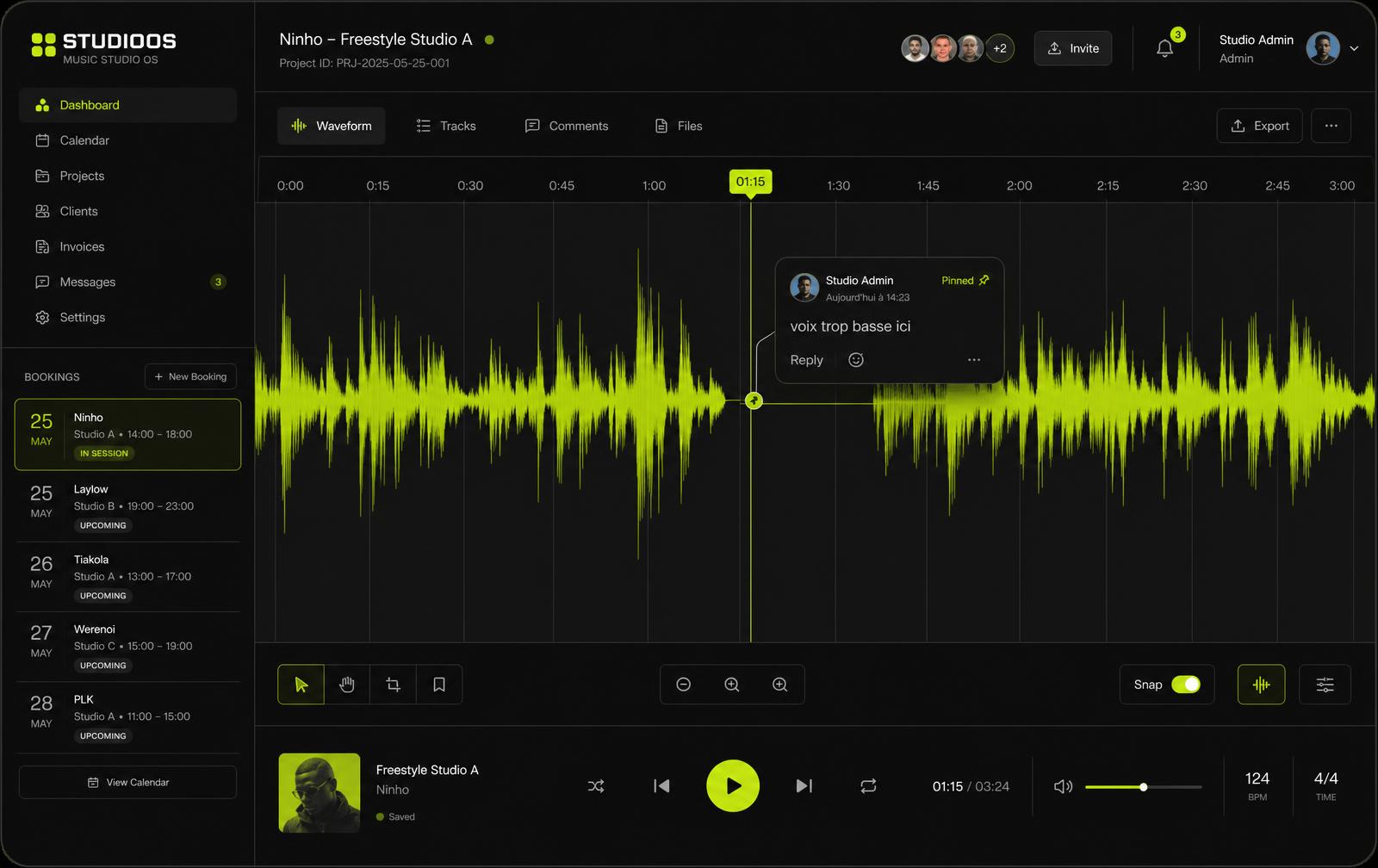 Dashboard WAV Link avec waveform verte lime et commentaire timecodé à 01:15 « voix trop basse ici »